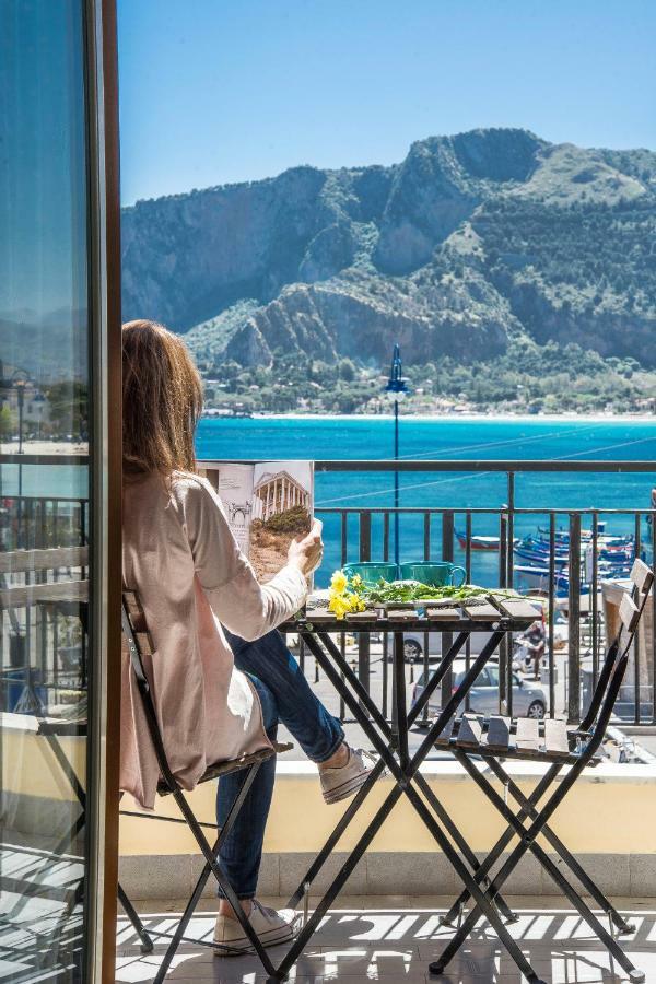 Casetta Vista Mare In Piazza A Mondello Palermo Ngoại thất bức ảnh