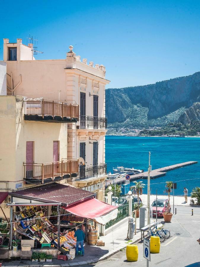 Casetta Vista Mare In Piazza A Mondello Palermo Ngoại thất bức ảnh